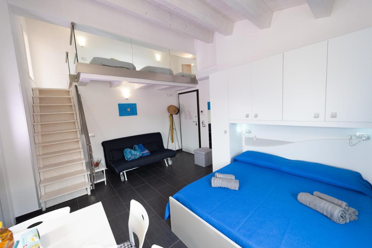 Vacanze A Pozzallo Bagian luar foto